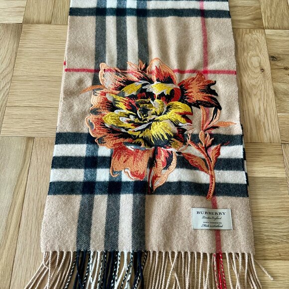 Burberry Limited Edition Embroidered Scarf - Picture 3 of 3